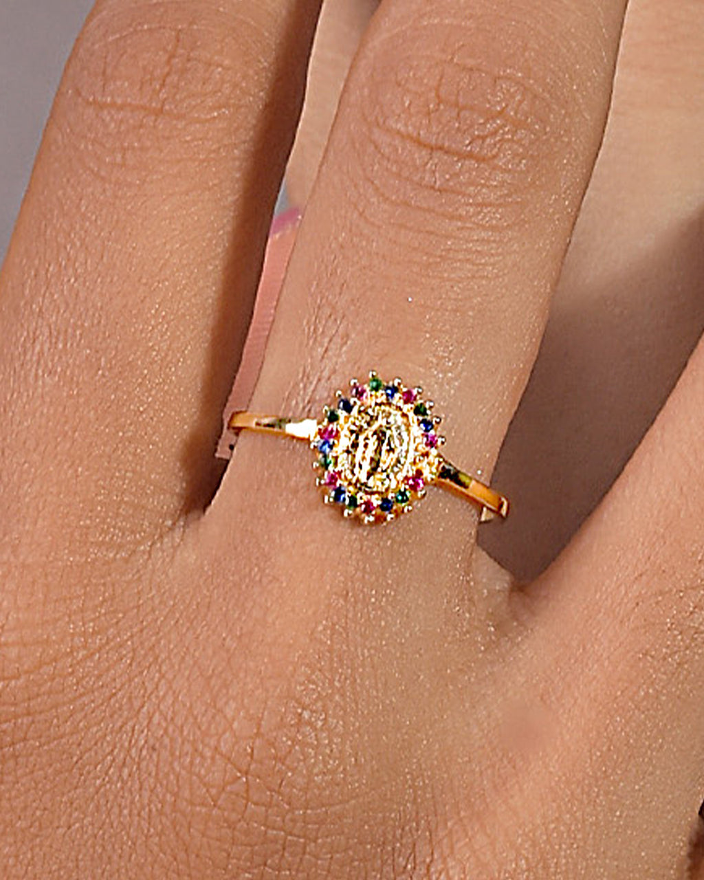 Anillo Virgen con Circones