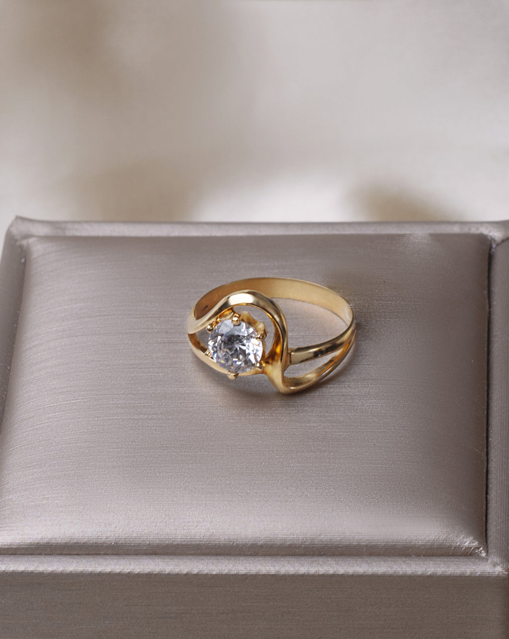 Anillo de Compromiso Esencial