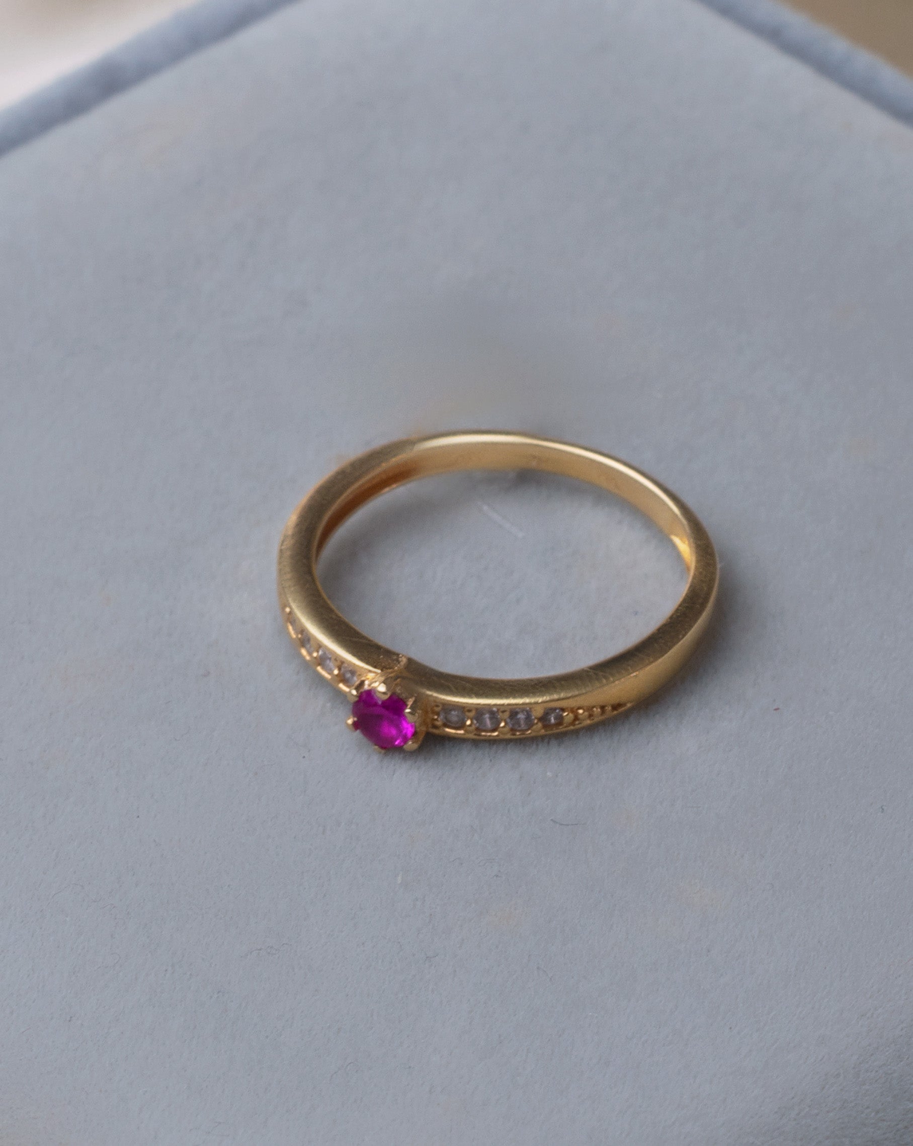 Anillo Compromiso - Circón Fucsia